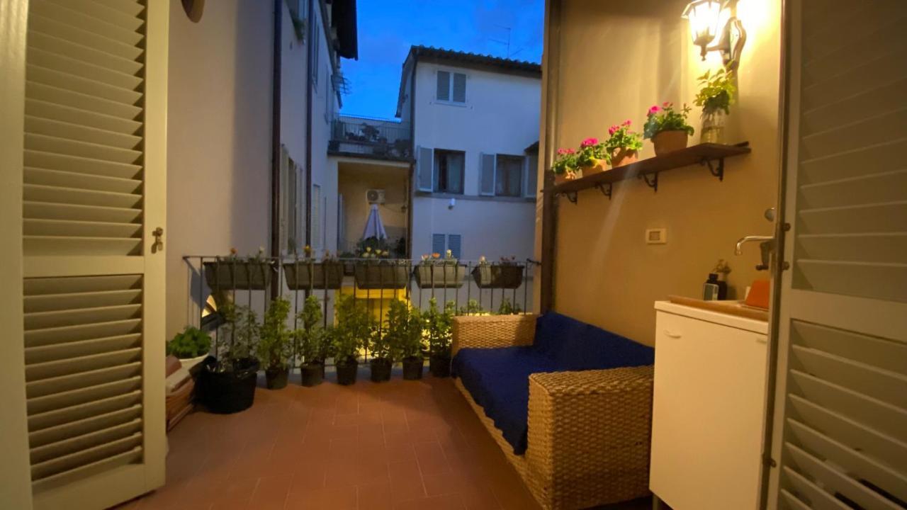 Indipendent Studio Apartment With Terrace - Parking Florencja Zewnętrze zdjęcie