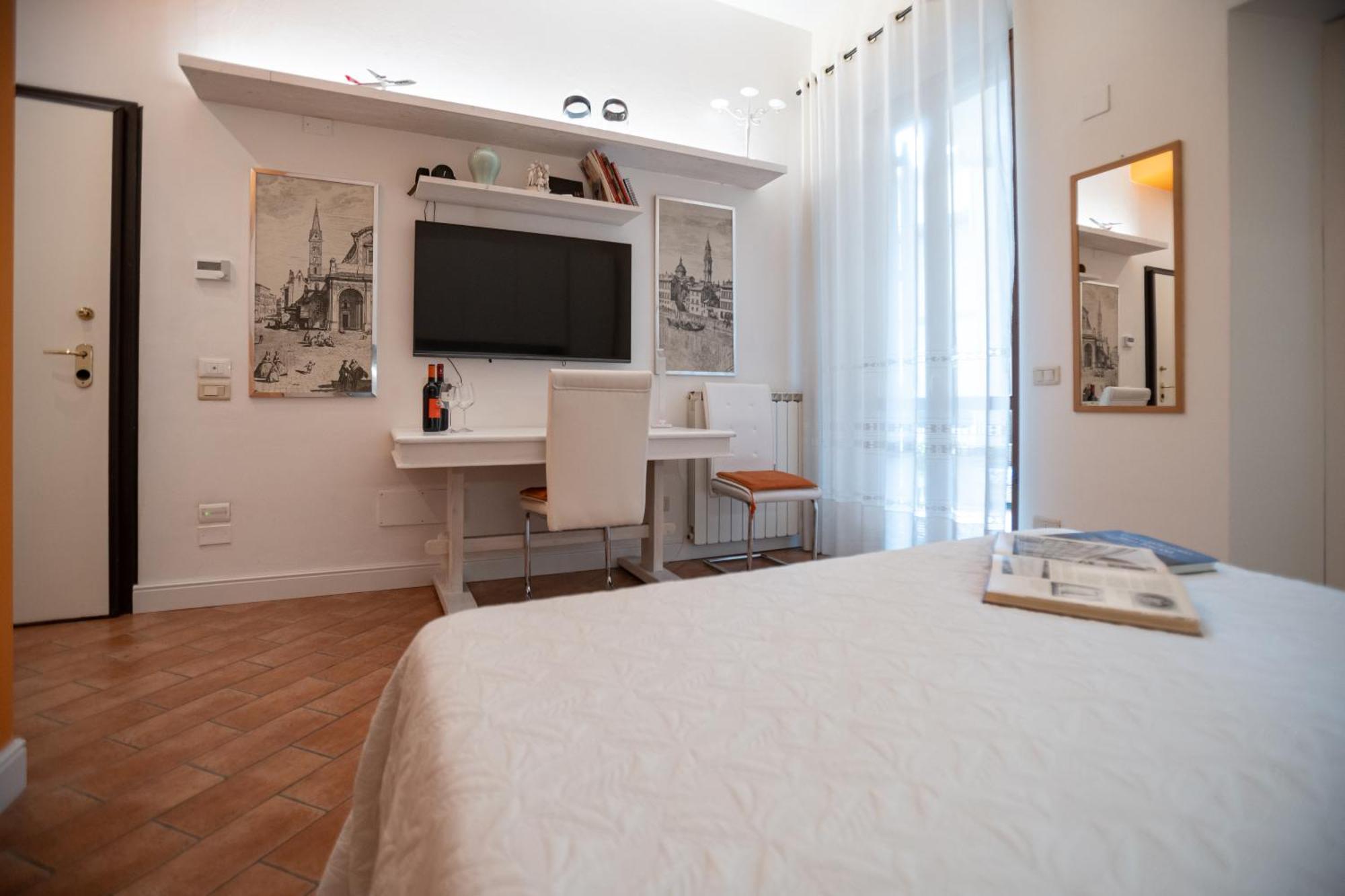 Indipendent Studio Apartment With Terrace - Parking Florencja Zewnętrze zdjęcie
