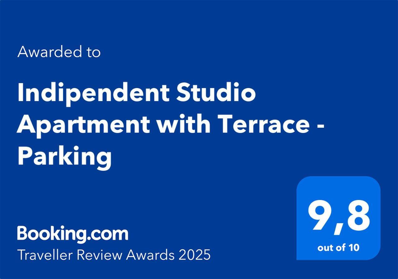 Indipendent Studio Apartment With Terrace - Parking Florencja Zewnętrze zdjęcie